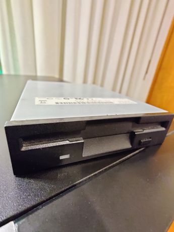 Floppy drive - leitor disquetes interno NEC preto