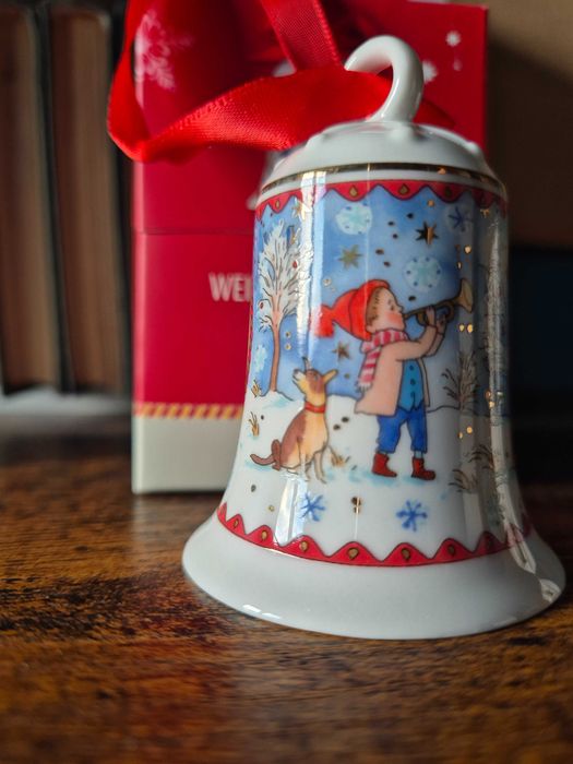 Porcelanowy dzwonek Hutschenreuther z 2022 roku