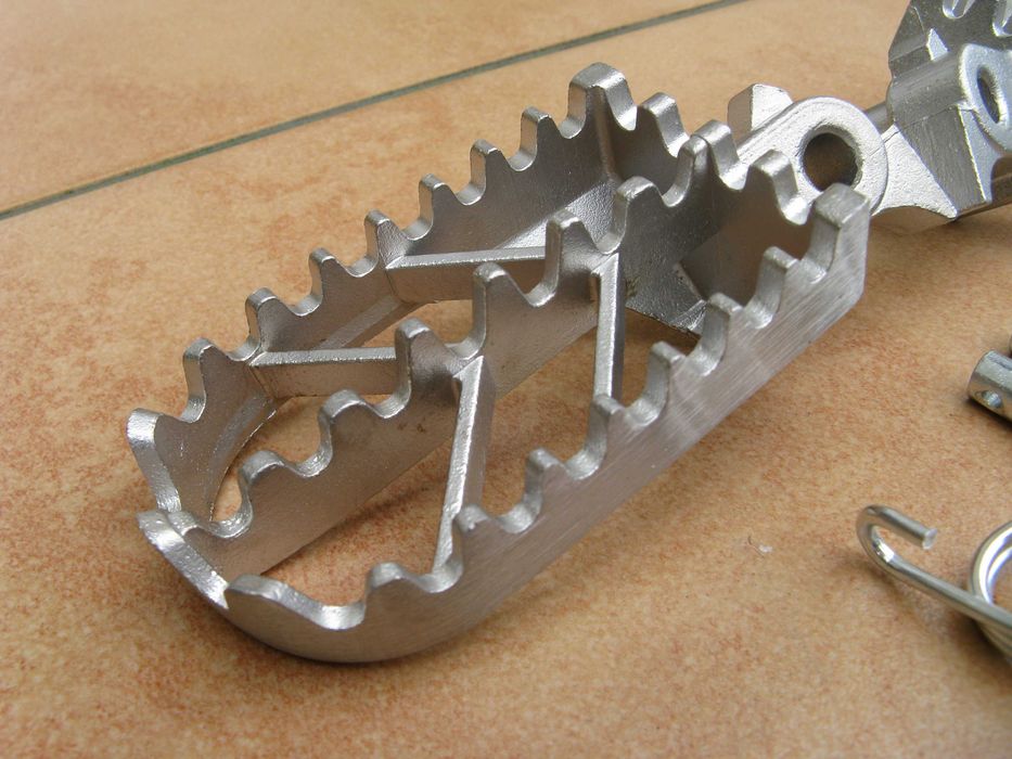 Podnóżki stopki Gas Gas Yamaha YZ 85/125/250 YZF WR 250/400 XT 660