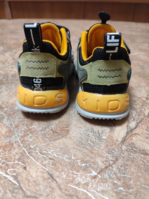 Кросівки на хлопчика, р. 29