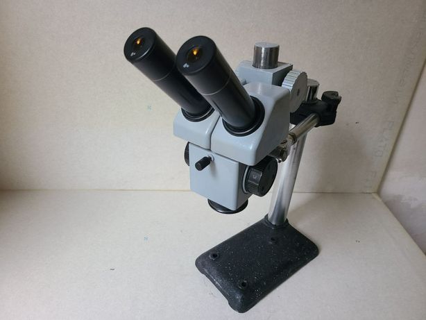 Микроскоп МБС-9 на штативе с набором окуляров