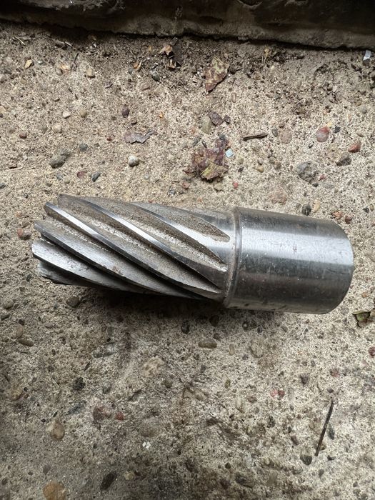 Wałek metalowy skrzyni
