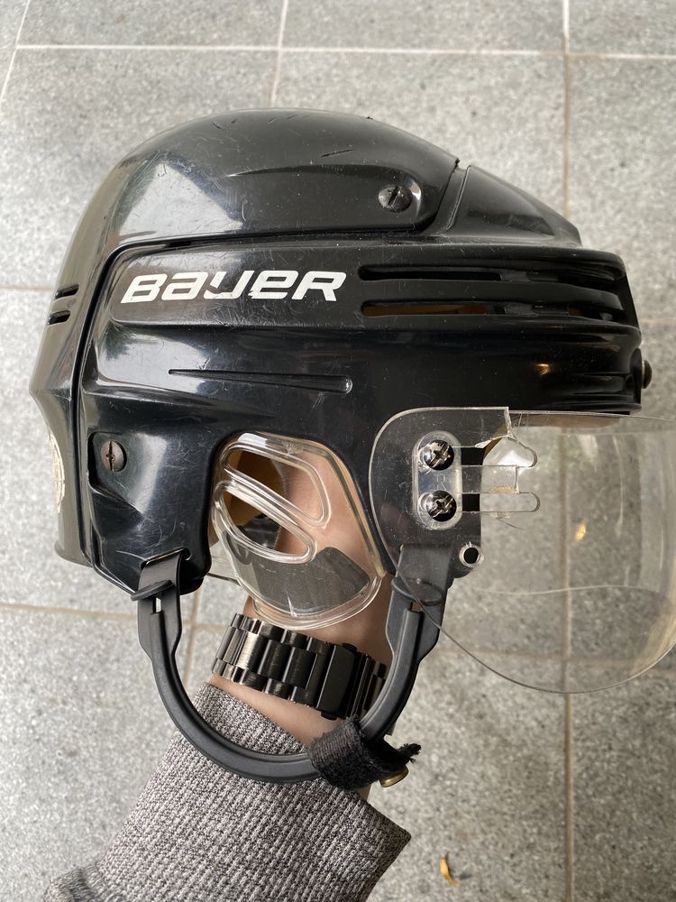 Kask hokejowy bauer