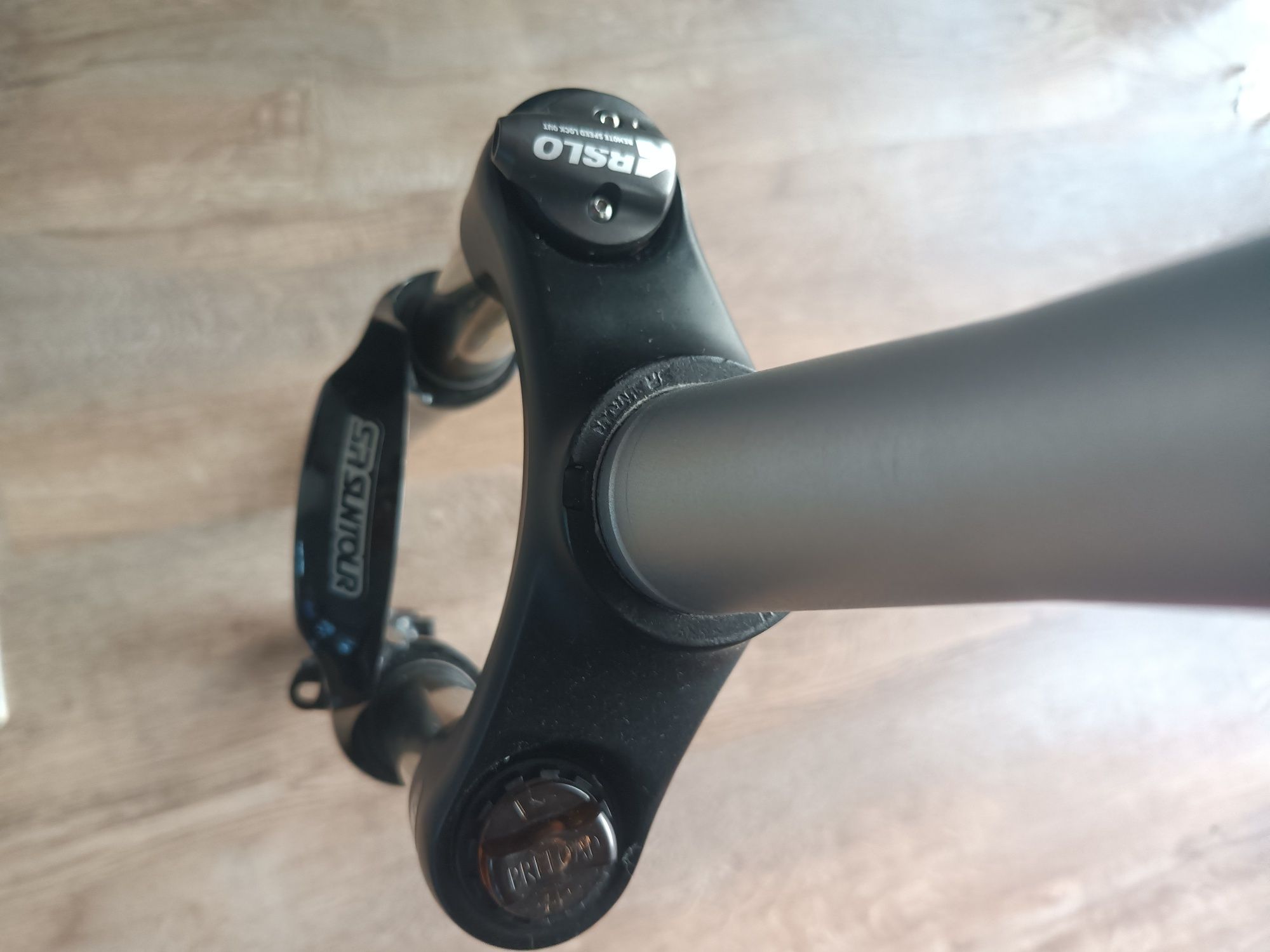 Amortyzator Suntour XCR32 RL-R  26" Tapered