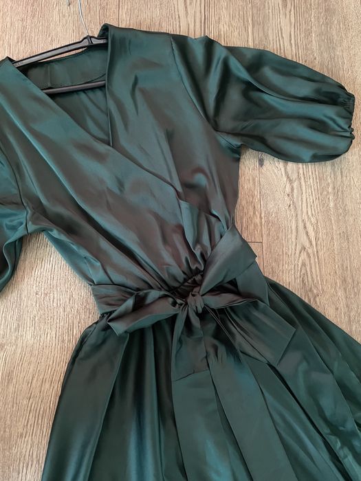 Плаття міді,сукня атласна!