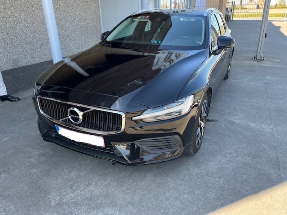 Volvo V60 T6*eAWD*plug-in*Momentum PRO*Twin Engine*skóra*fVAT23*serwis ASO Volvo