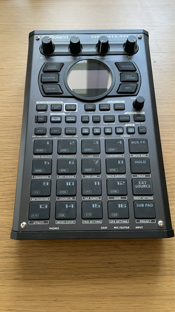 Roland SP 404 mk2