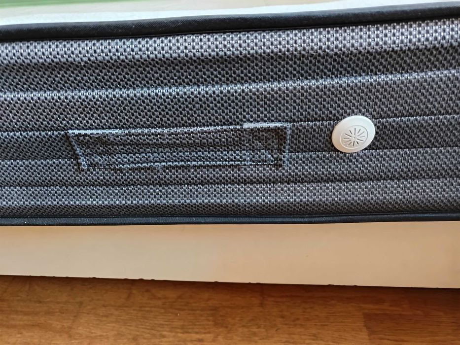 Cama solteiro IKEA + colchao Artiflex ambos em ótimo estado