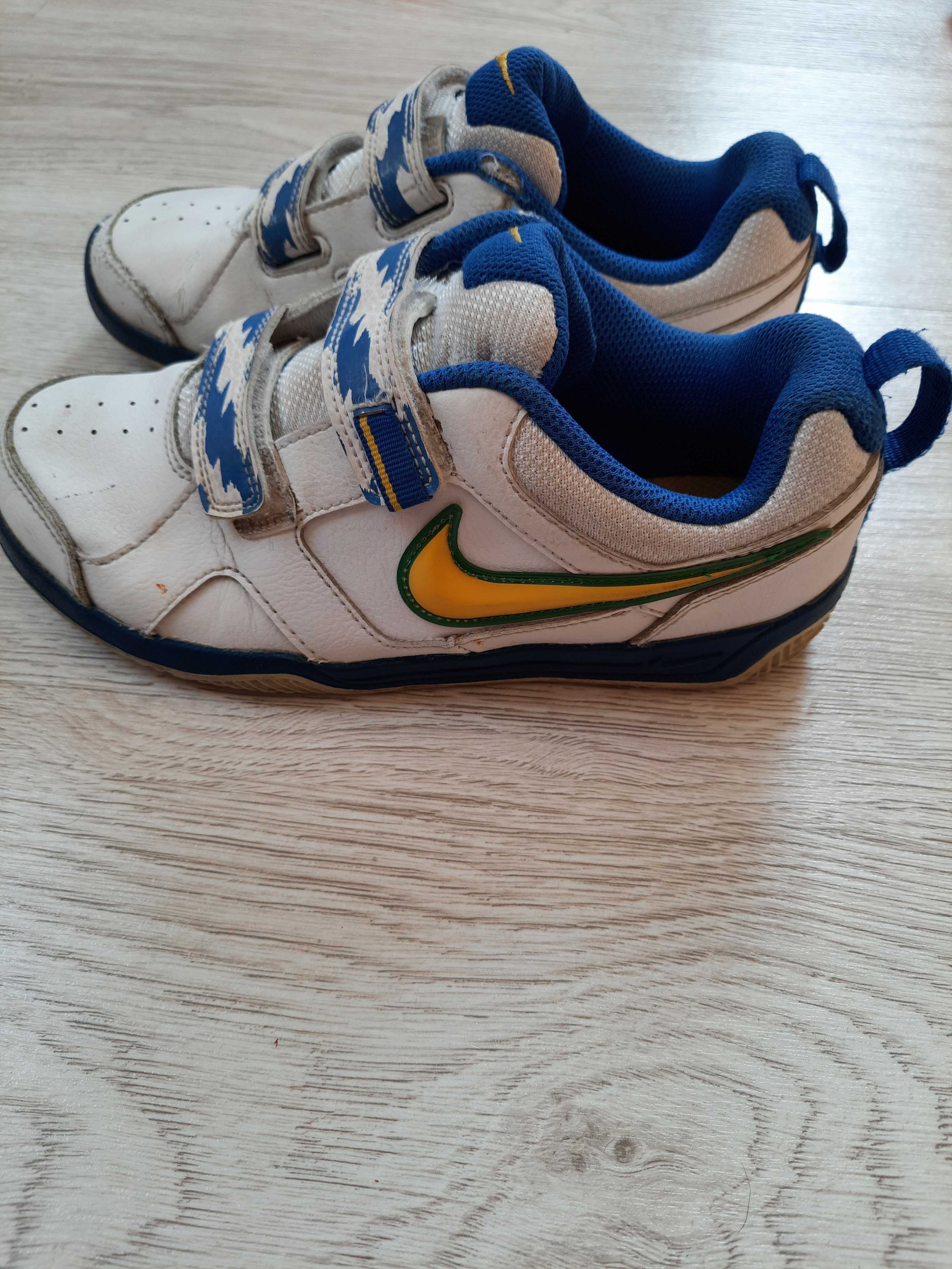 buty sportowe chłopięce nike 33,5