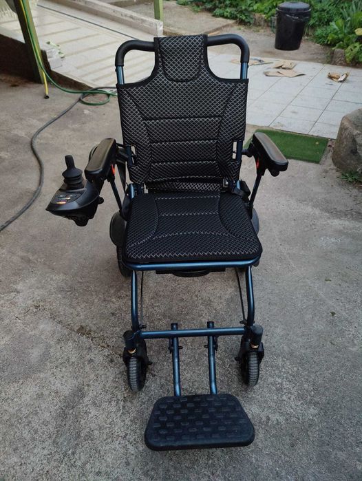 Cadeira de rodas elétrica