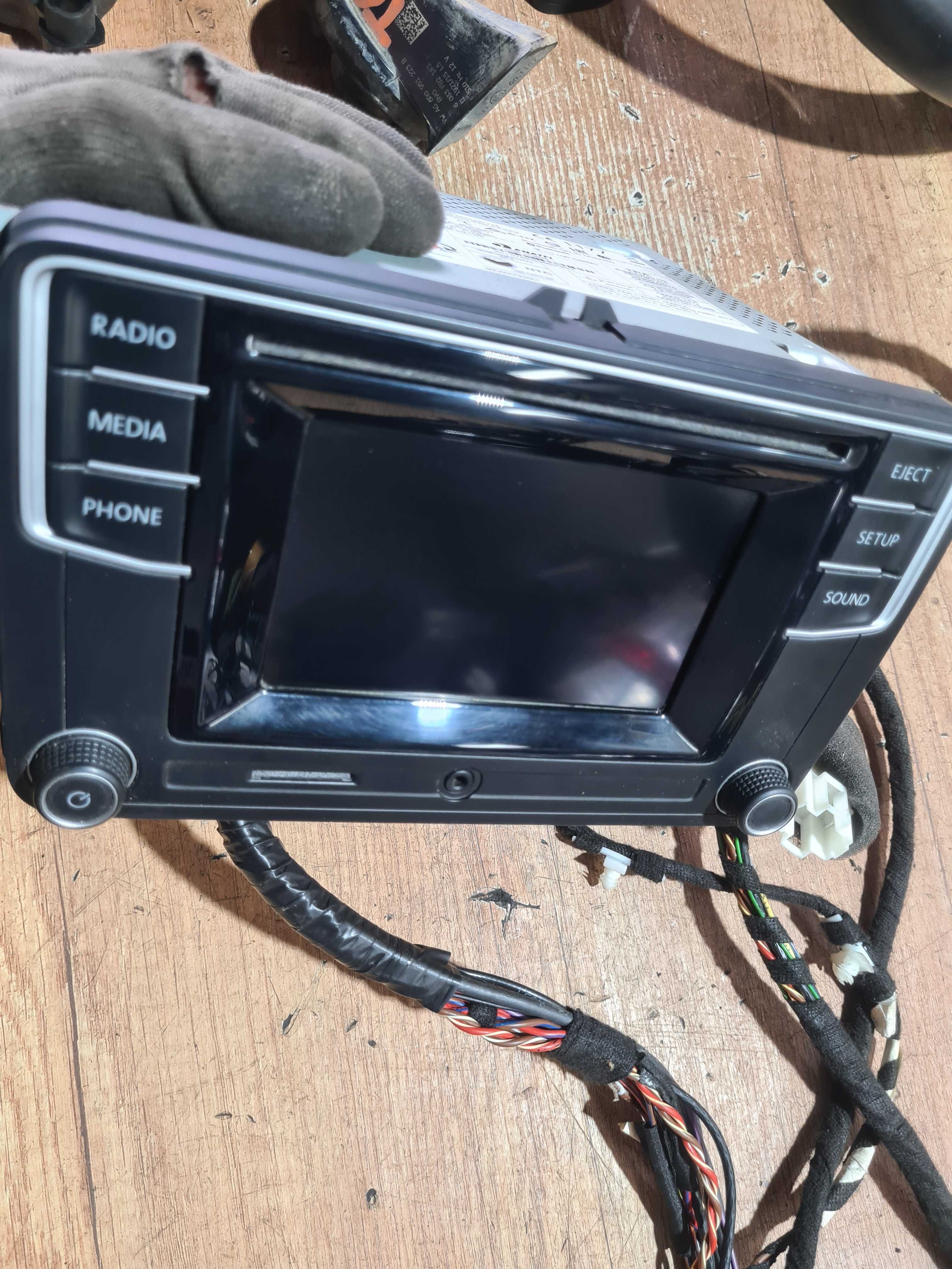 VW Transporter T6 2.0 15r ekran radio wyświetlacz nawigacji