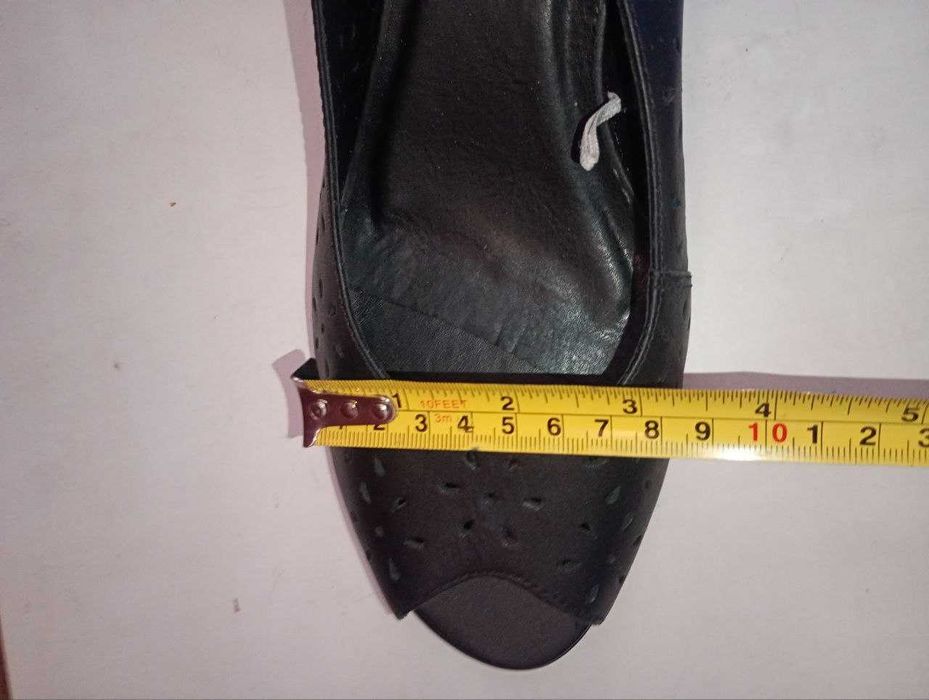 Продам Класні Жіночі Босоніжки FIORE LEATHER