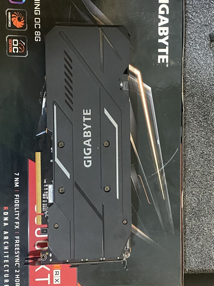 AMD Radeon™ RX 5500 XT 8 ГБ