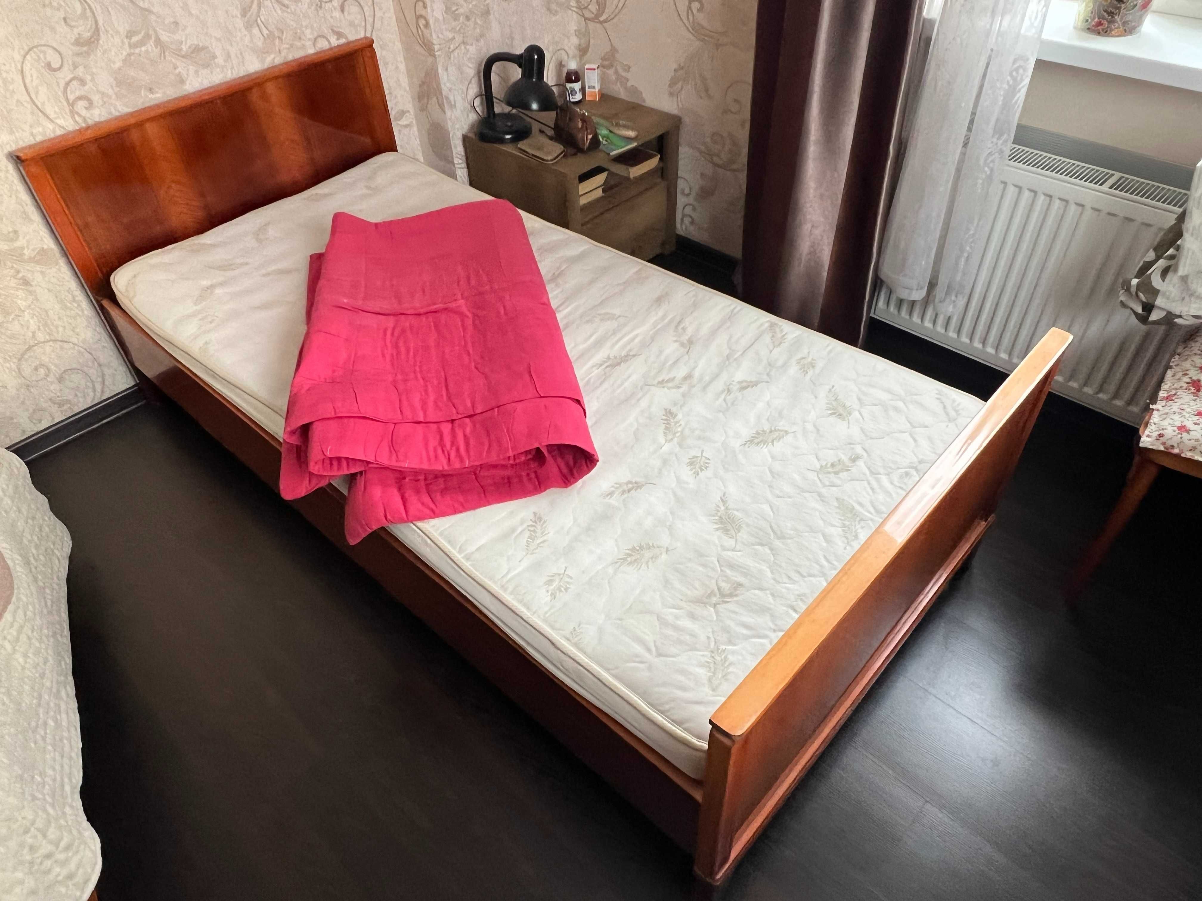Деревянная кровать (ліжко) СССР румынская с матрасом