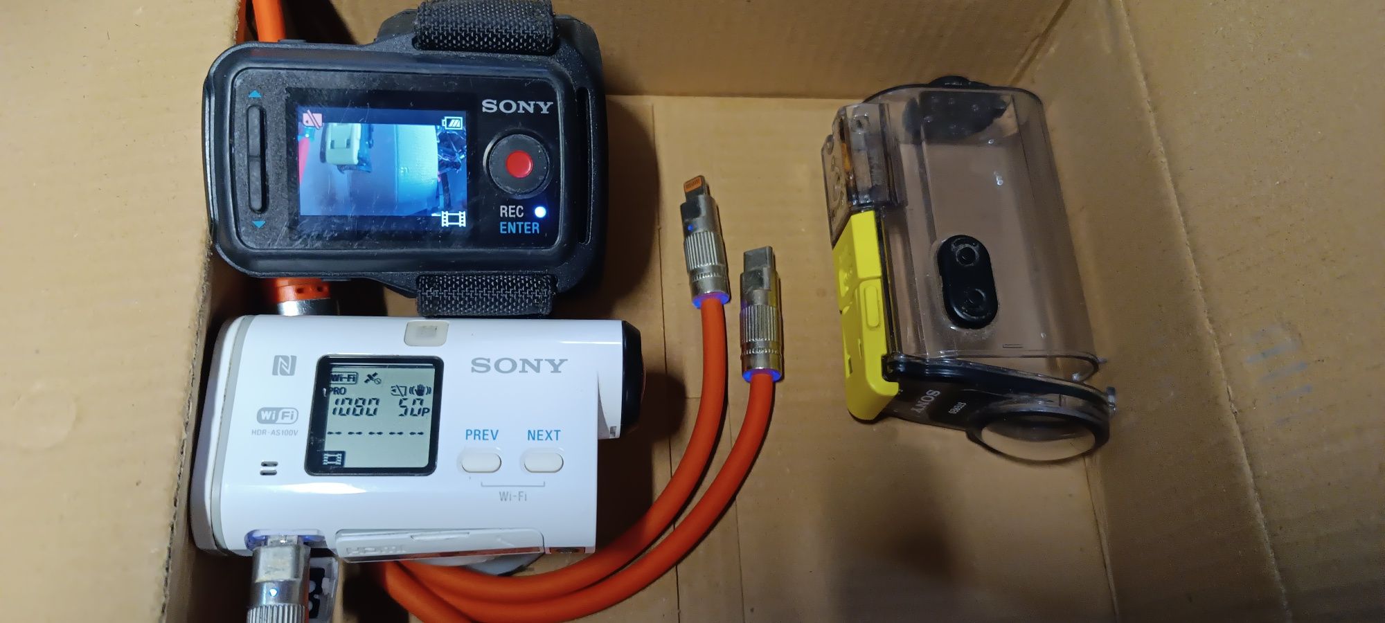 Экшн-камера sony as-100v