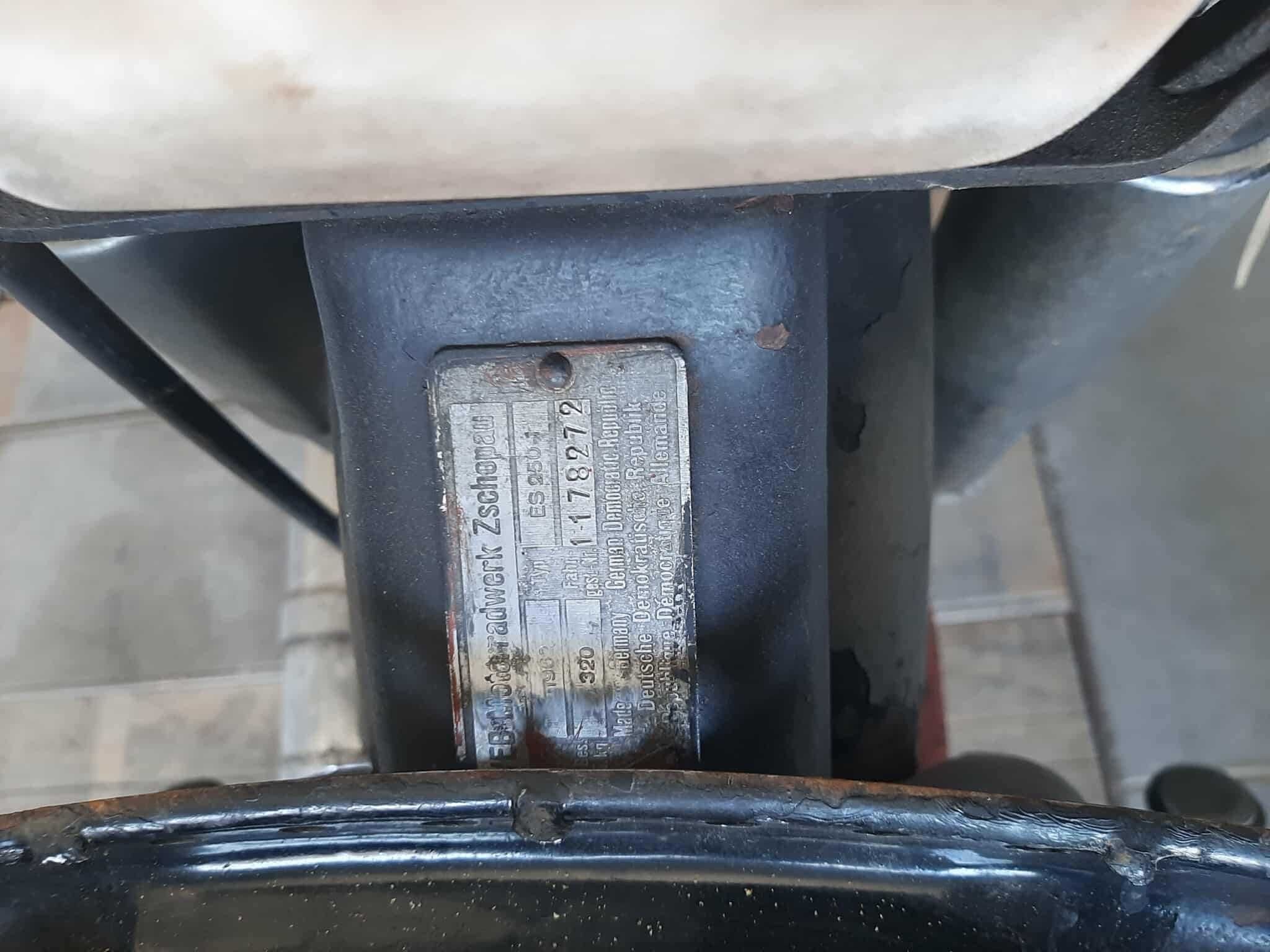 Sprzedam motor MZ jaskółka z dokumentami