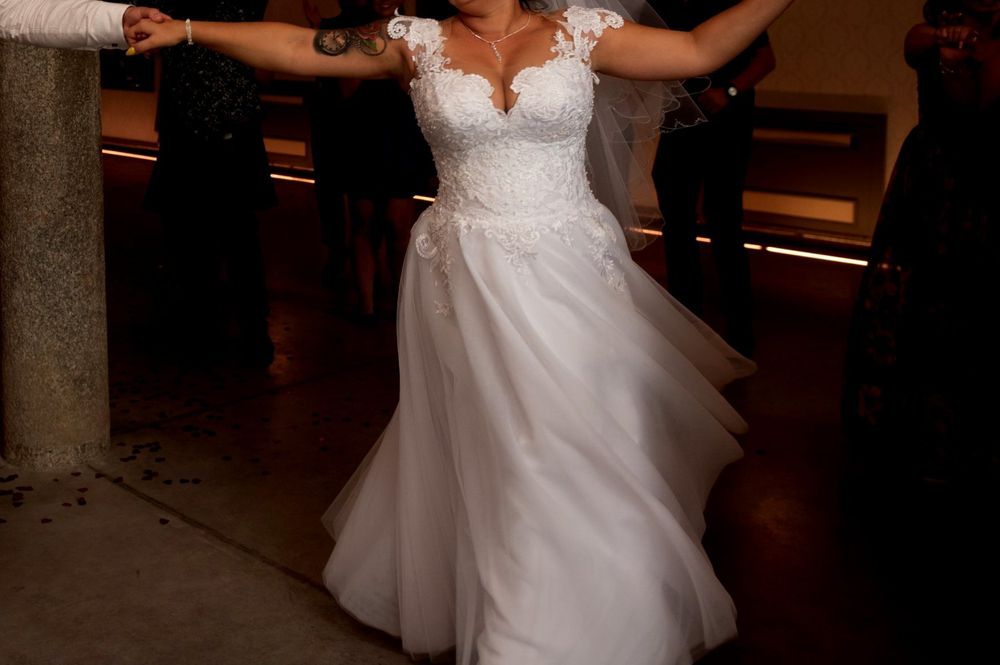 Piękna Suknia Ślubna