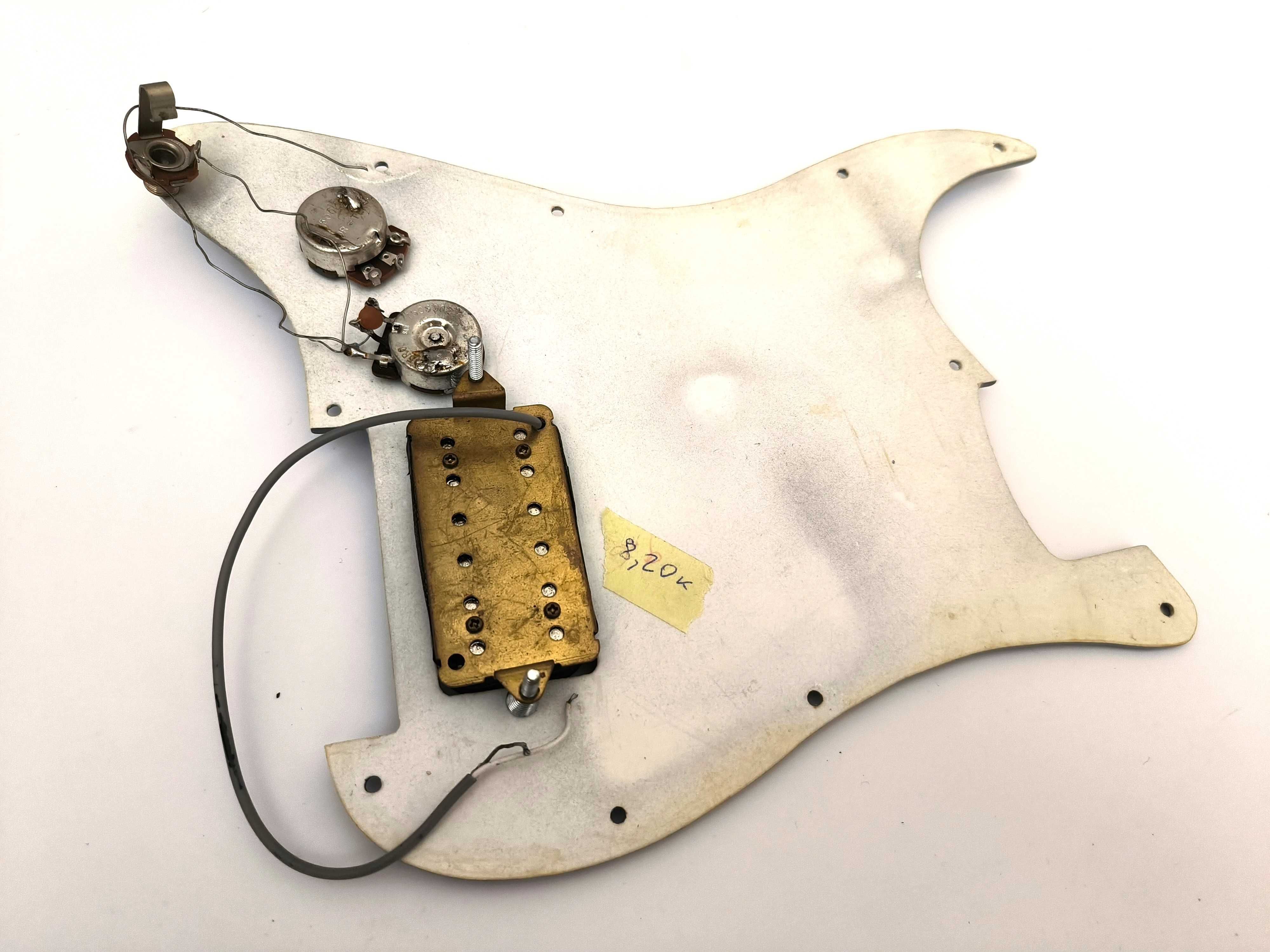 Fender stratocaster Loaded pickguard пікгард під конфіг Tom Delonge