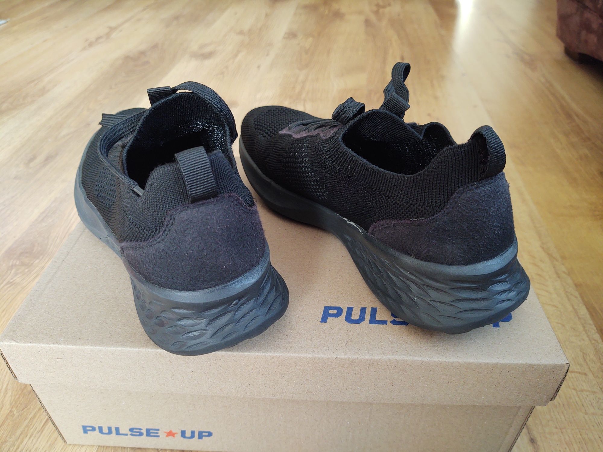 Dziecięce buty sportowe Pulse Up 37  Adidasy