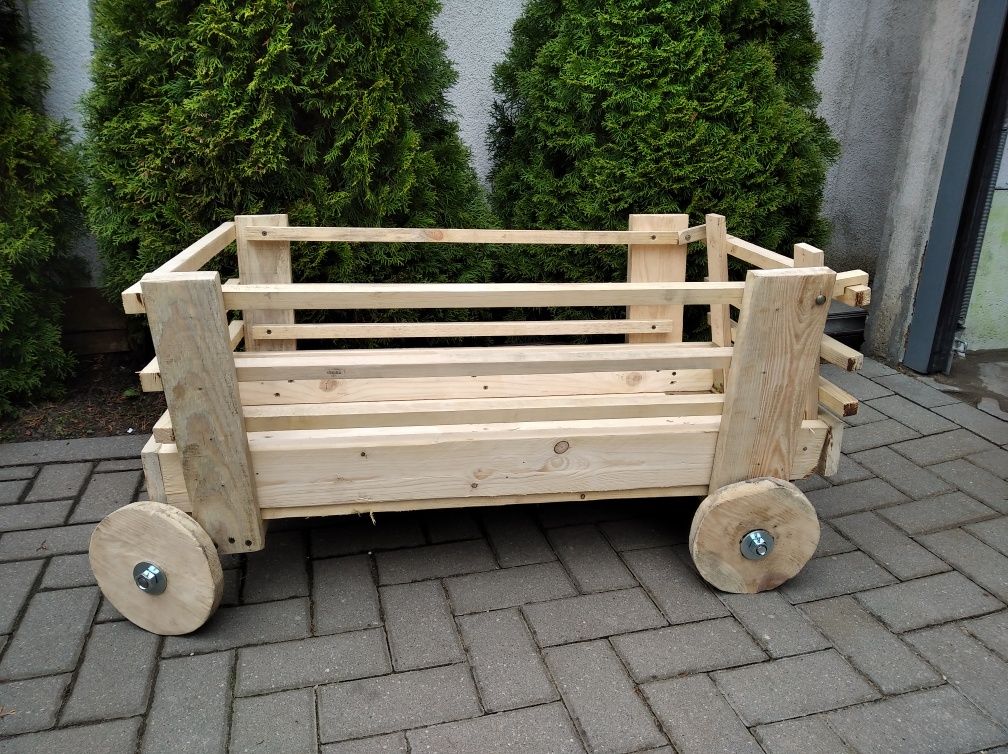Drewniany wóz, wózek,przyczepka