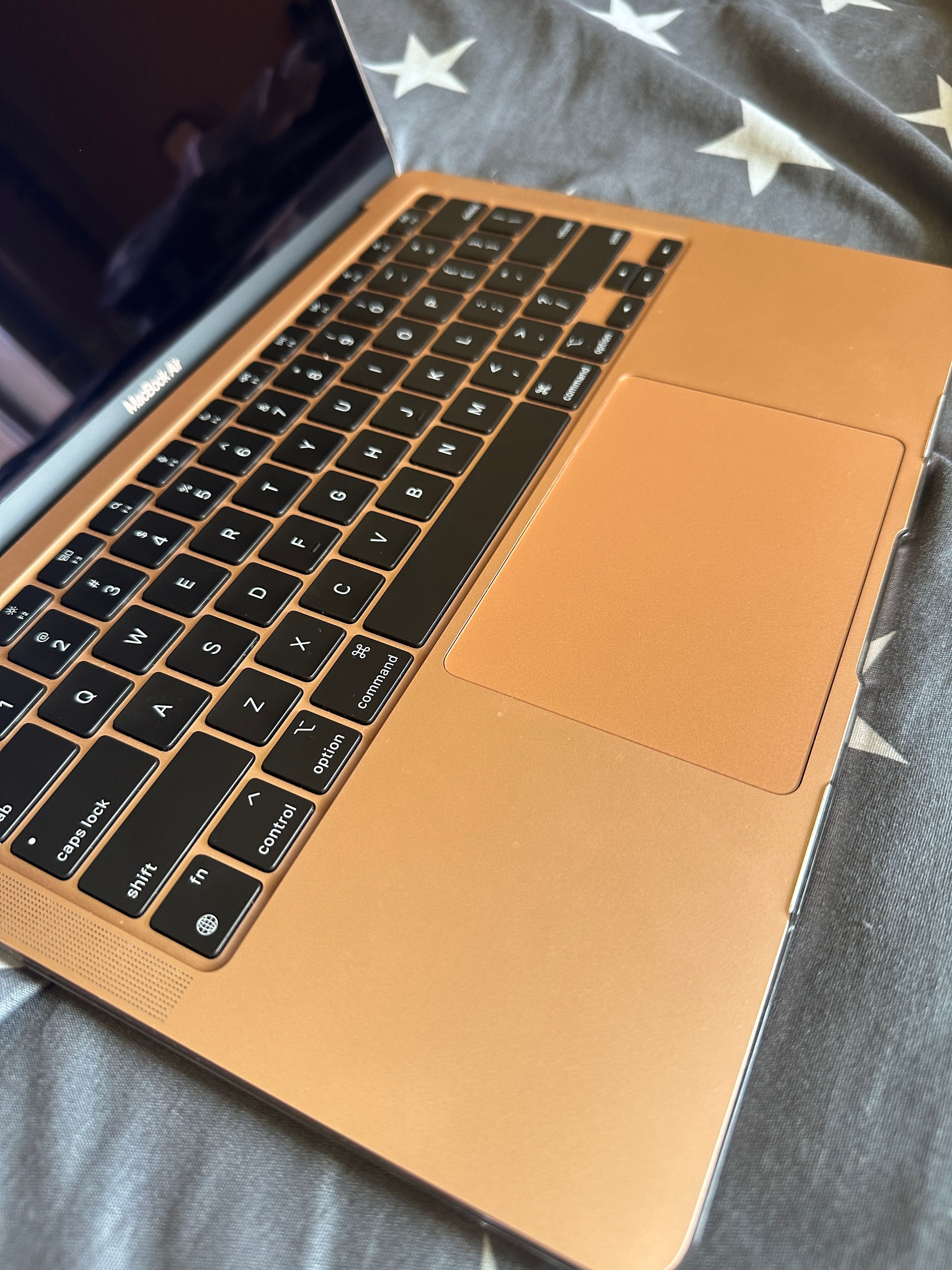 MacBook Air M1 2020 Gold