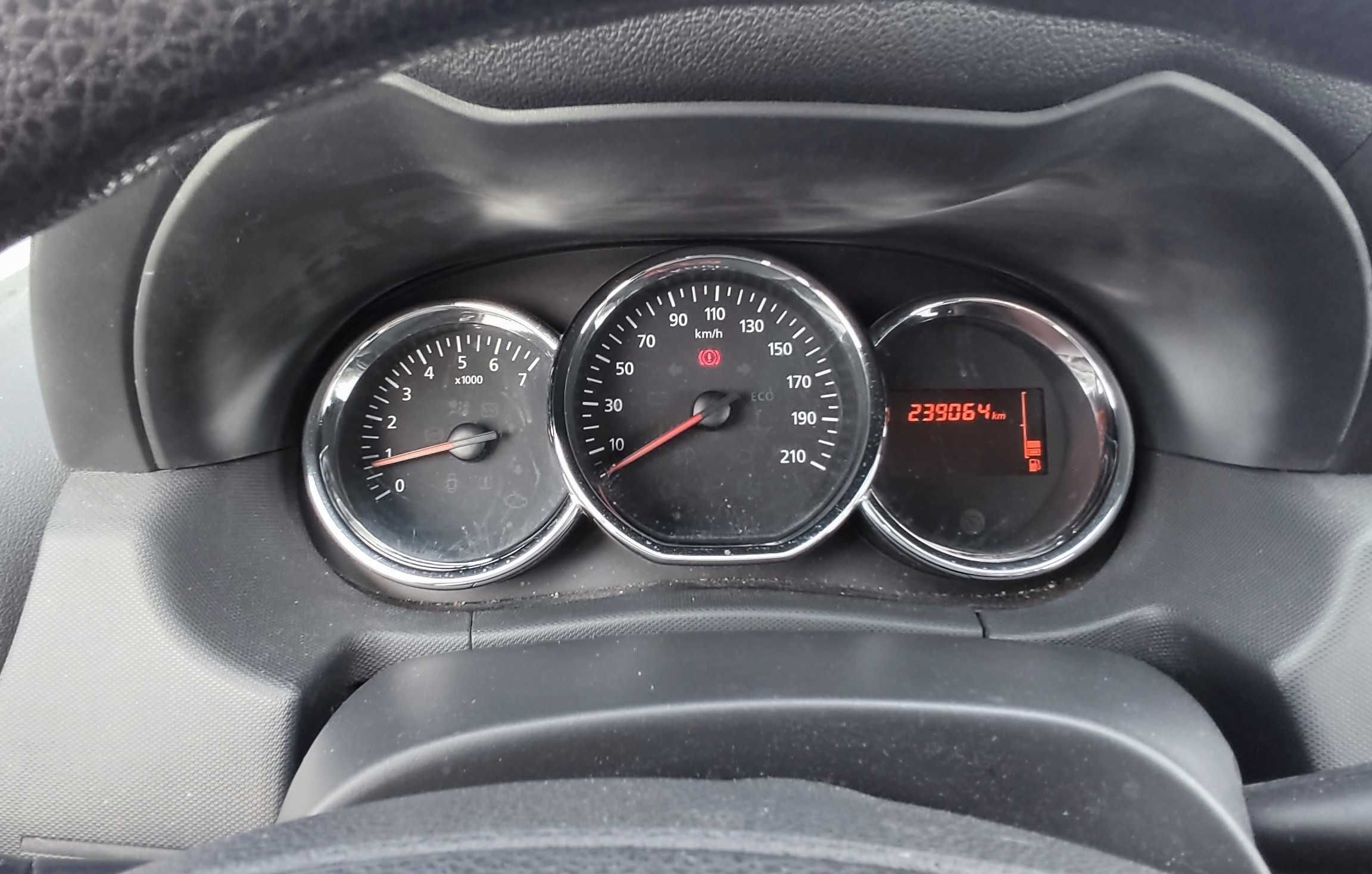 Dacia Duster Laureate 1.5 dCI 109 KM 2013r. LIFT Klima