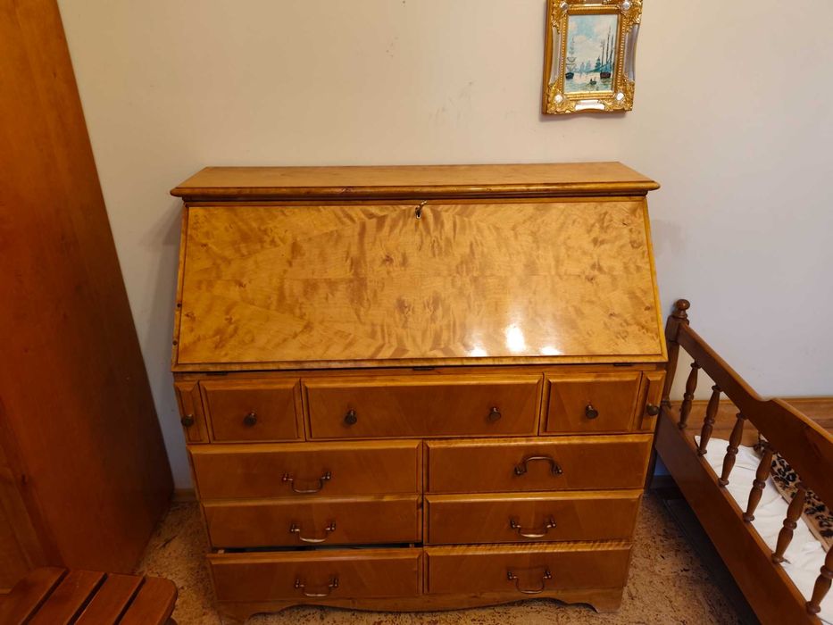 Komplet w stylu cepelia - 8 unikatowych drewnianych mebli