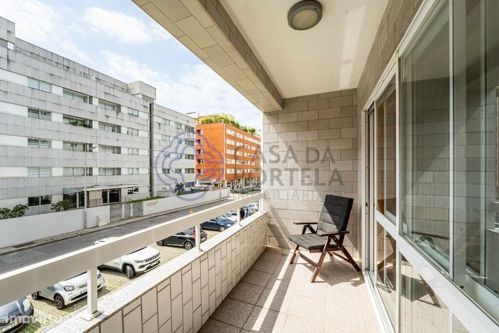 Apartamento T2 Moderno com Excelentes Áreas no Bessa – Porto