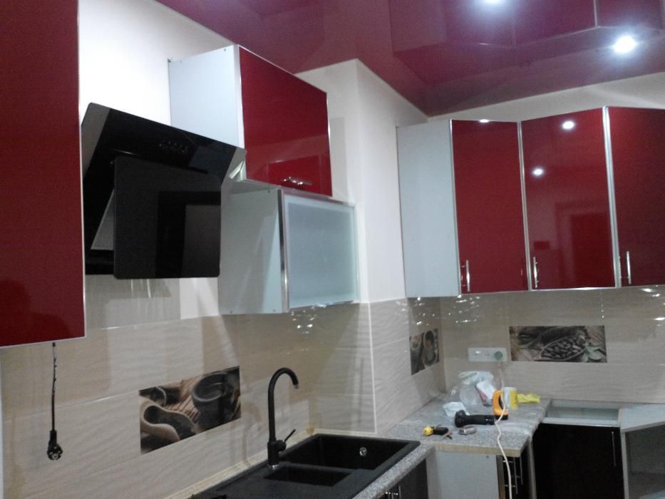 Збирання меблів та монтаж торгового обладнання