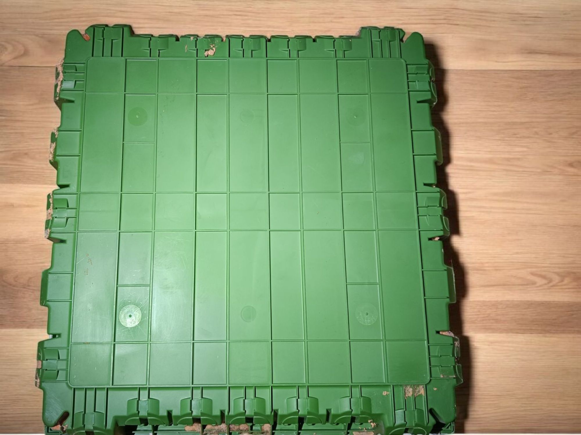 Rozdzielnica podtynkowa Legrand 401757 PRACTIBOX3 2x18 z drzwiami prze