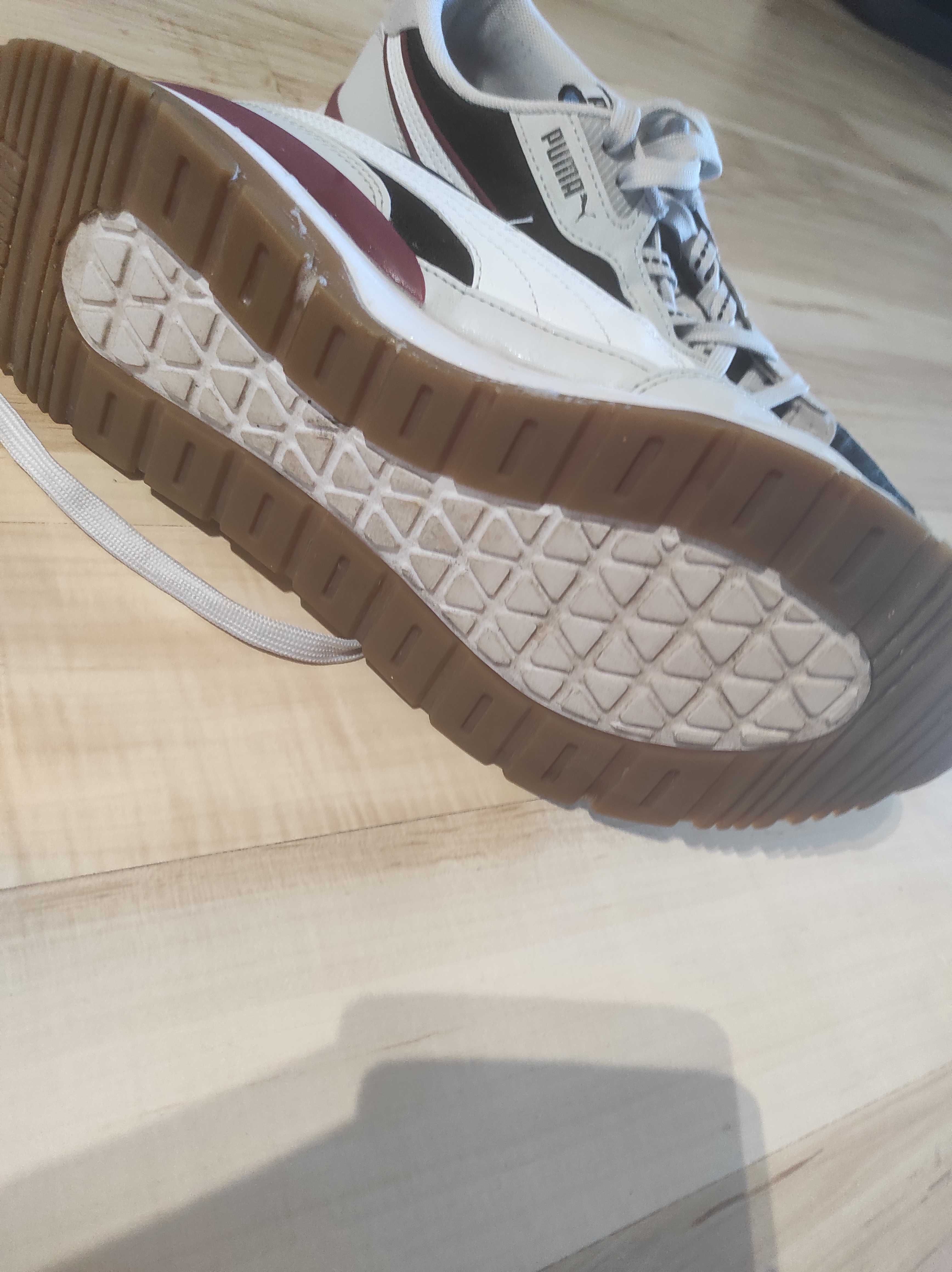 Sneakersy PUMA 42.5