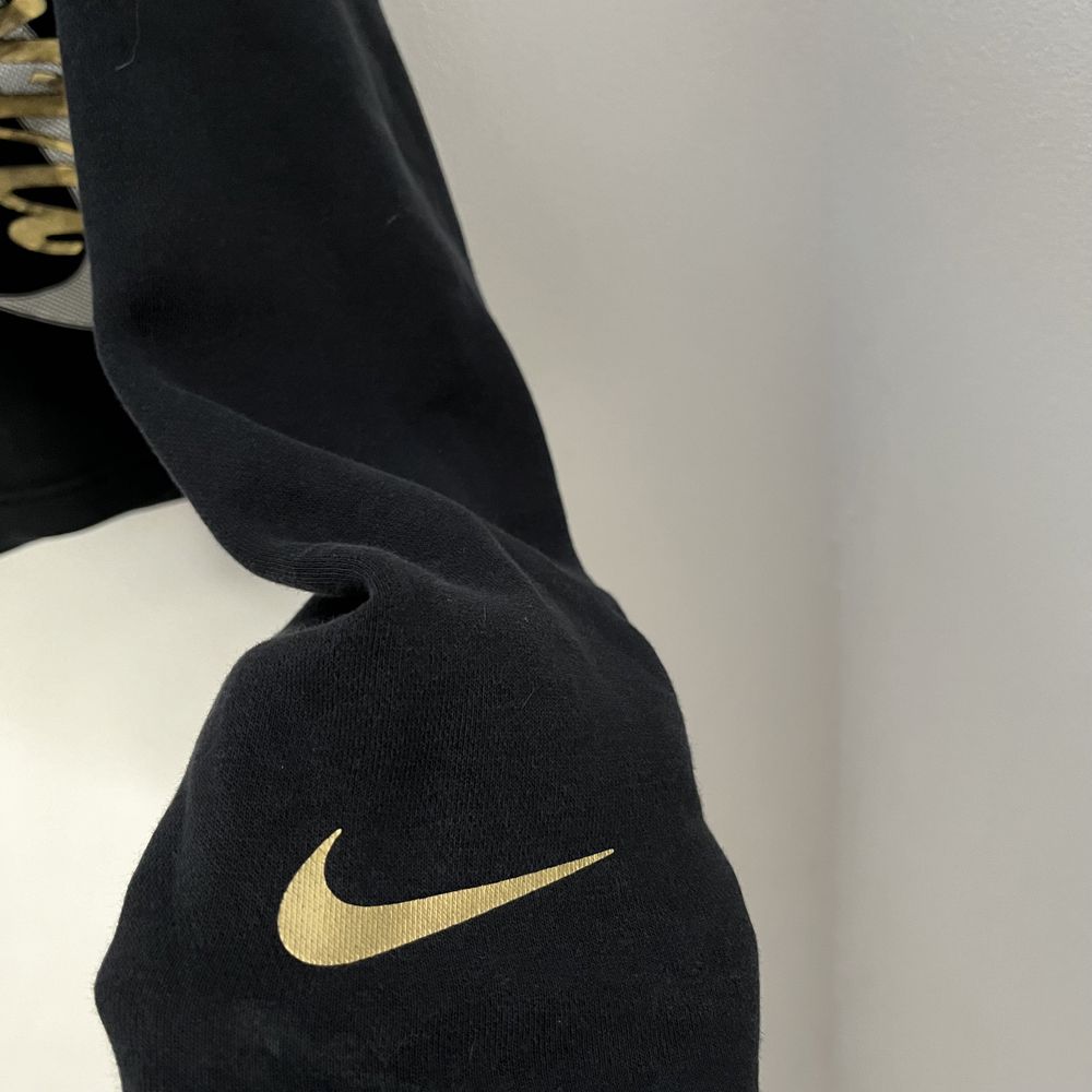 Czarna bluza Nike cropped swoosh y2k vintage
