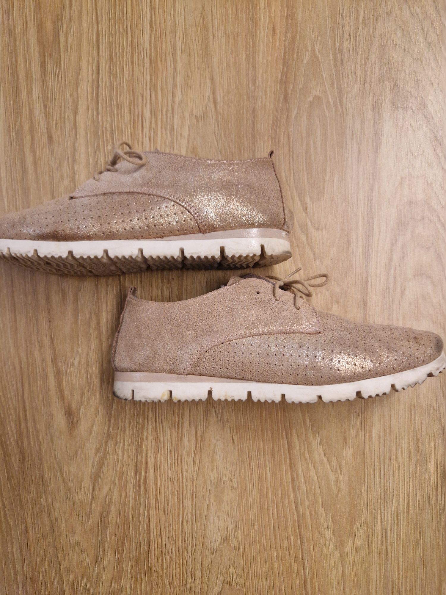 Buty wiosenne Marco Tozzi rozm. 38