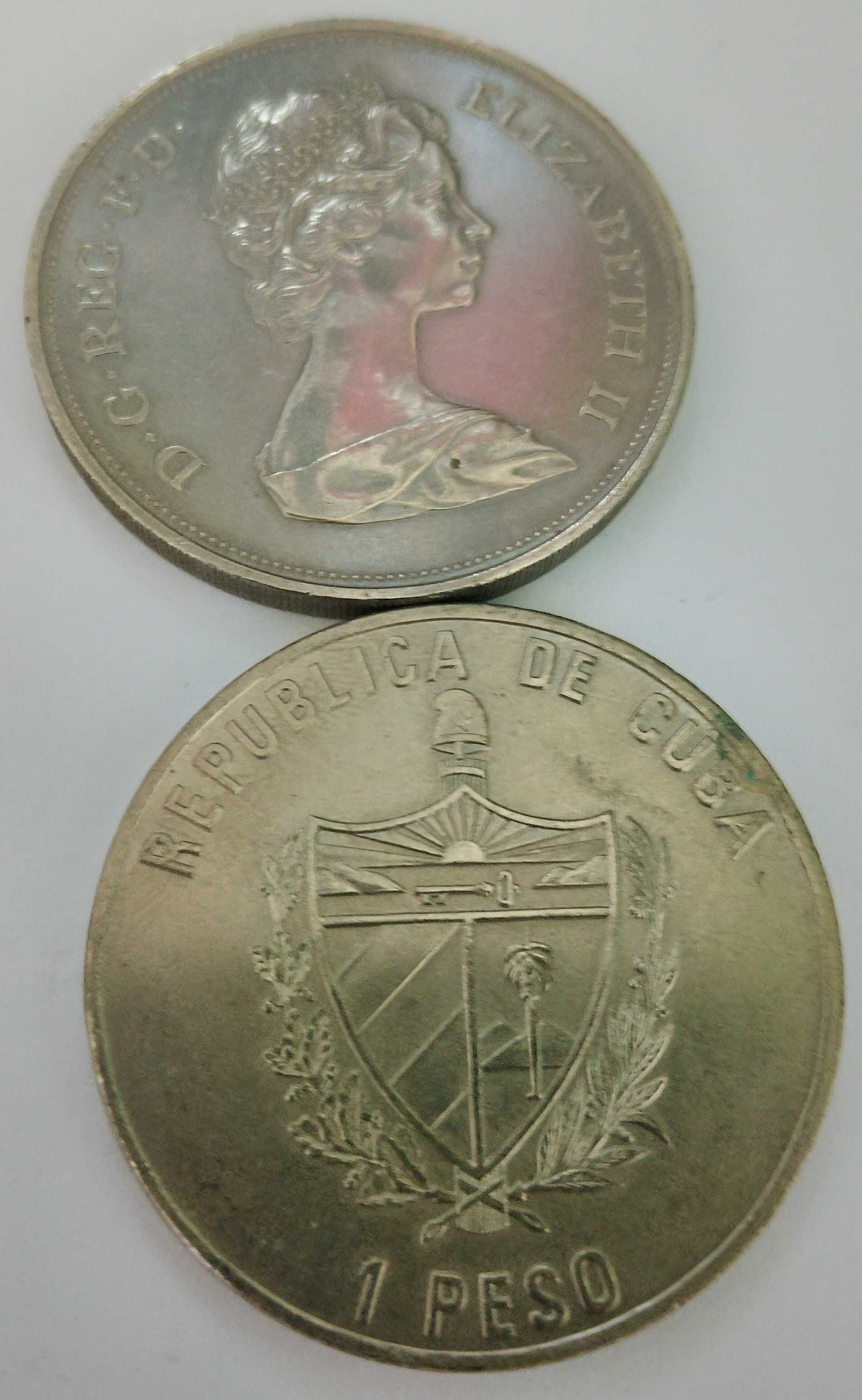 Vendo 2 Moedas Estrangeiras