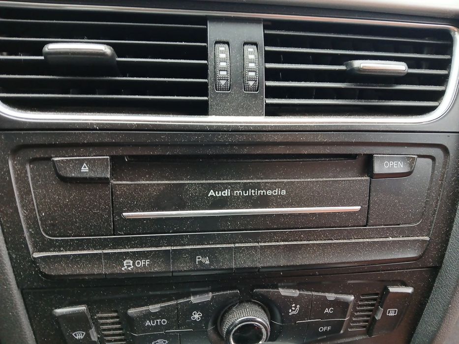 Rádio / auto-rádio AUDI A4 Avant (8K5, B8)