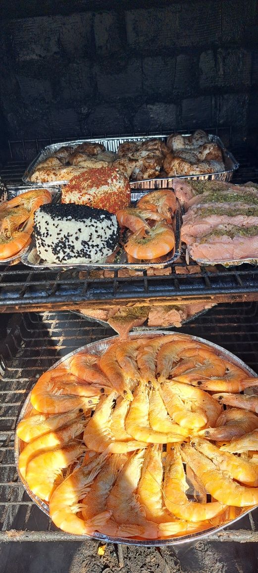 Łosoś filet wędzony na gorąco.