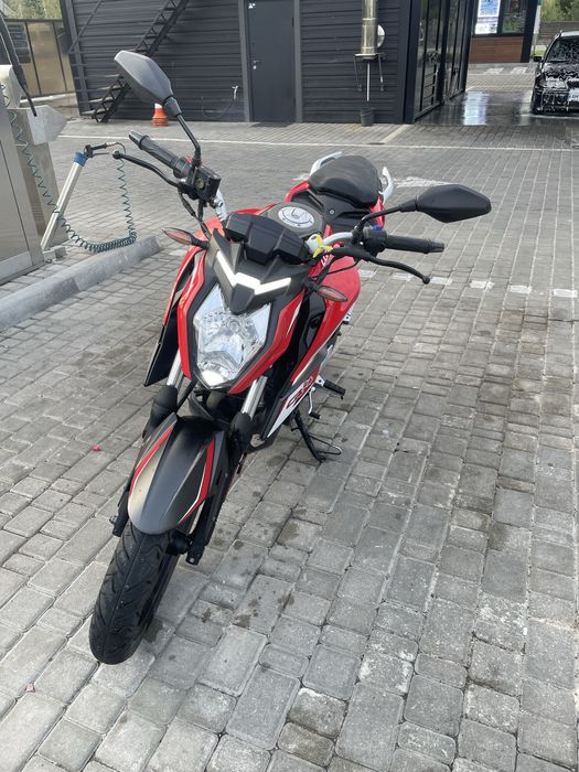 Мотоцикл Loncin CR4