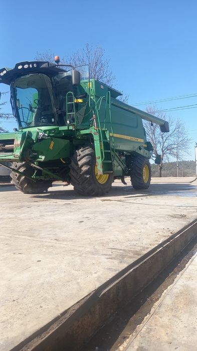 Терміново продам Комбайн John Deere w540 2012року джондір