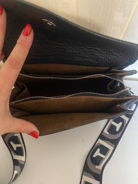 Жіноча сумочка з шкіри