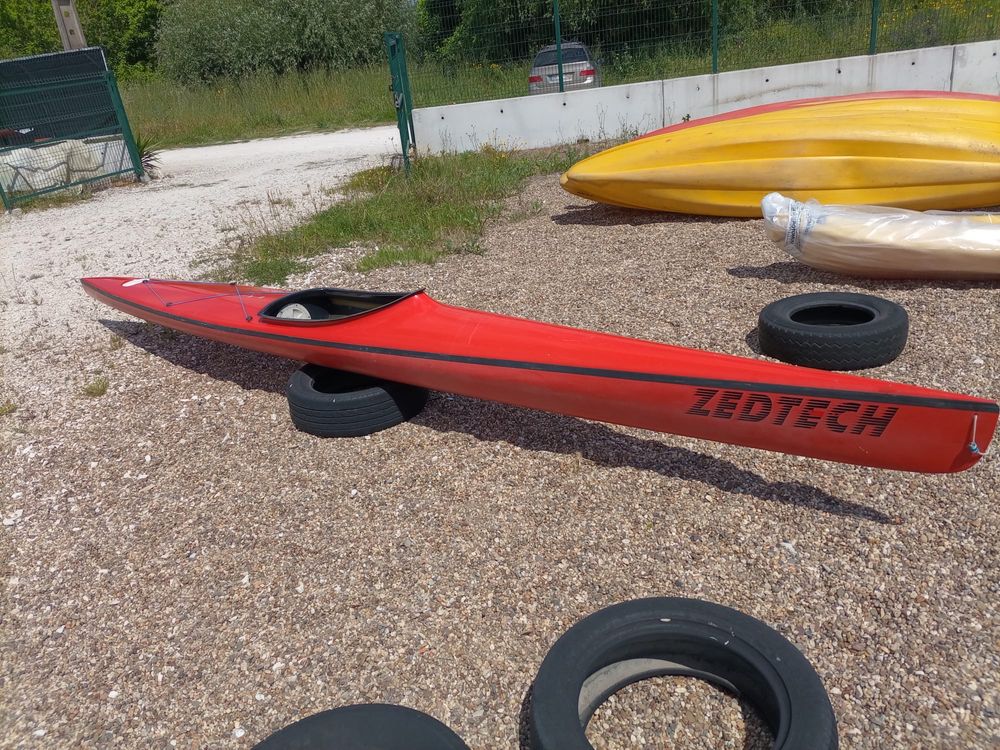 Canoa ZEDTECH K1 Mastor