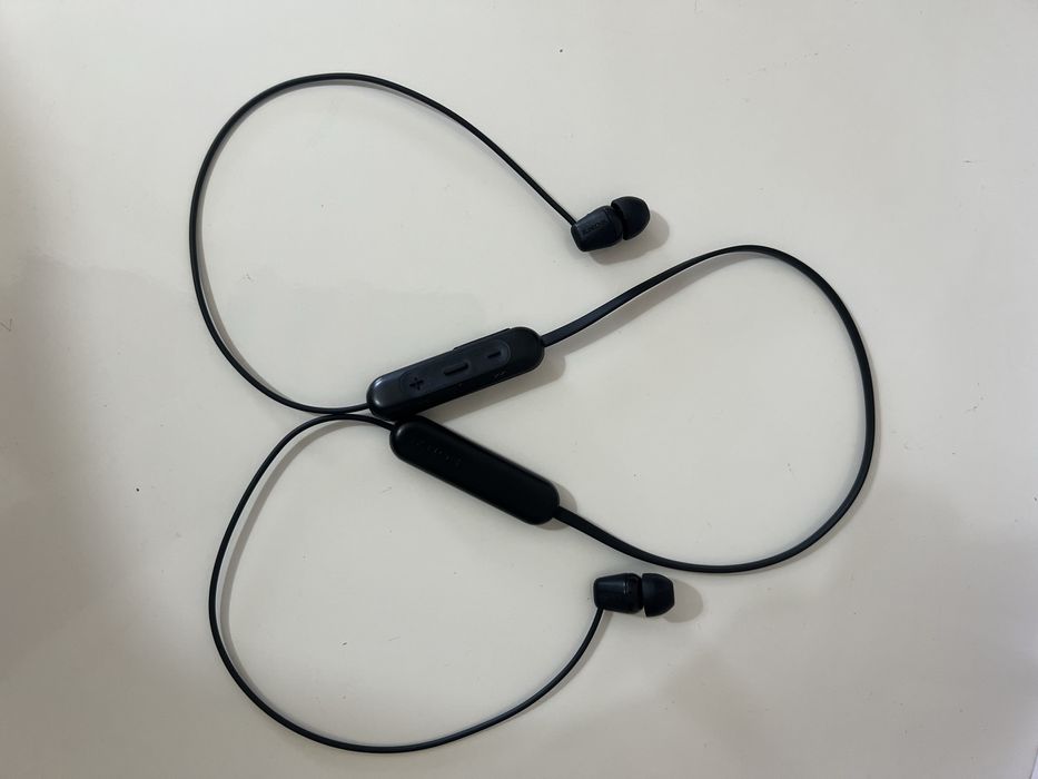 Fones bluetooth SONY pouco usados