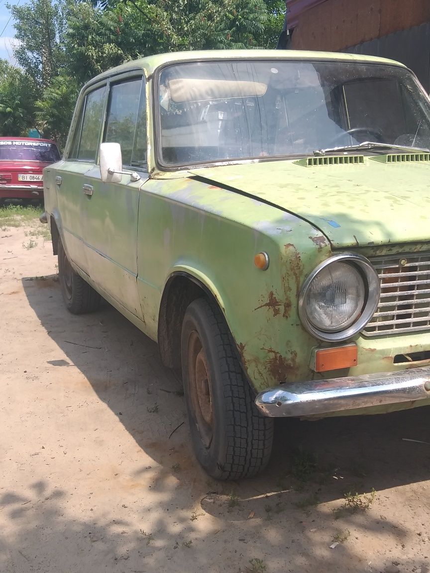 Продам ваз 2103 на полном ходу