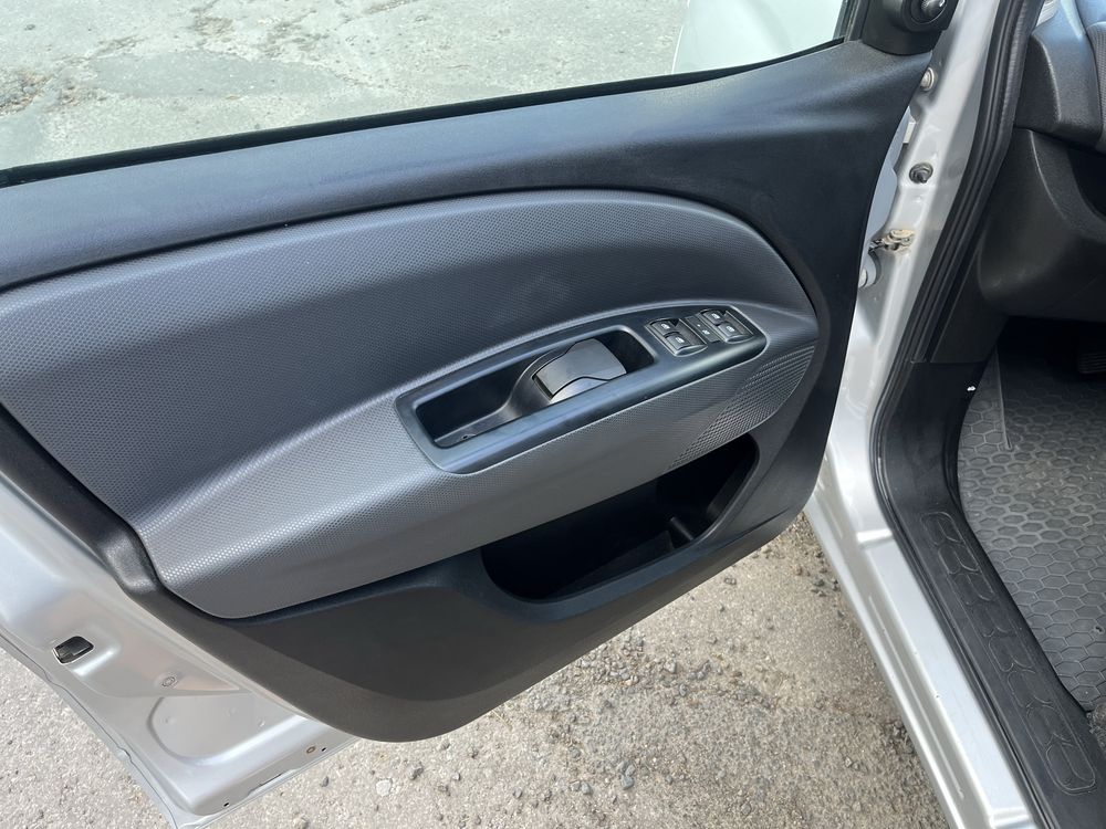 Fiat doblo 1.6 multijet 2011 пасажир