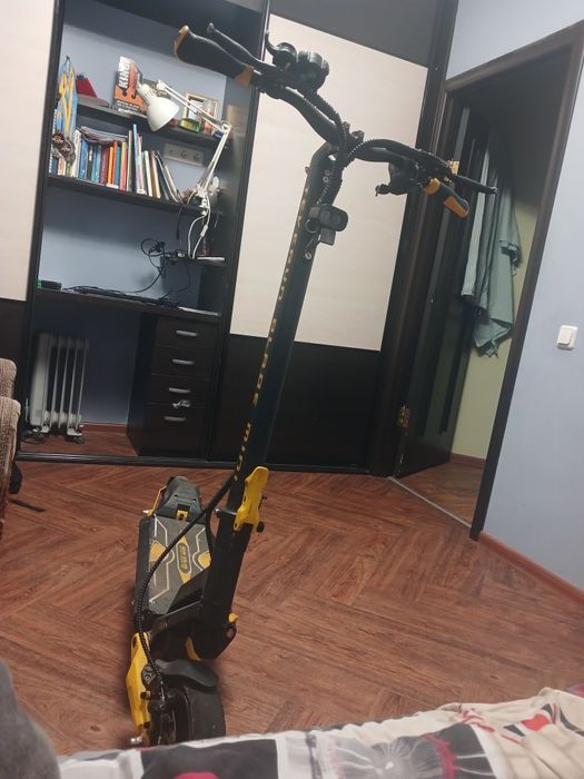 Продам електросамокат Blade mini