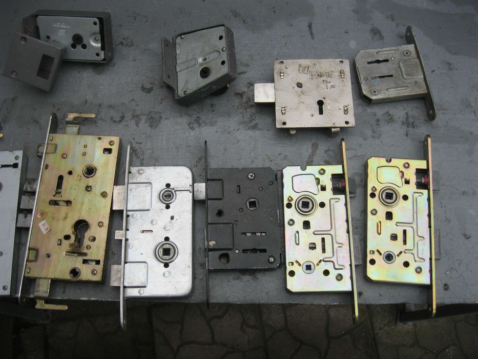 Продам дверной замок