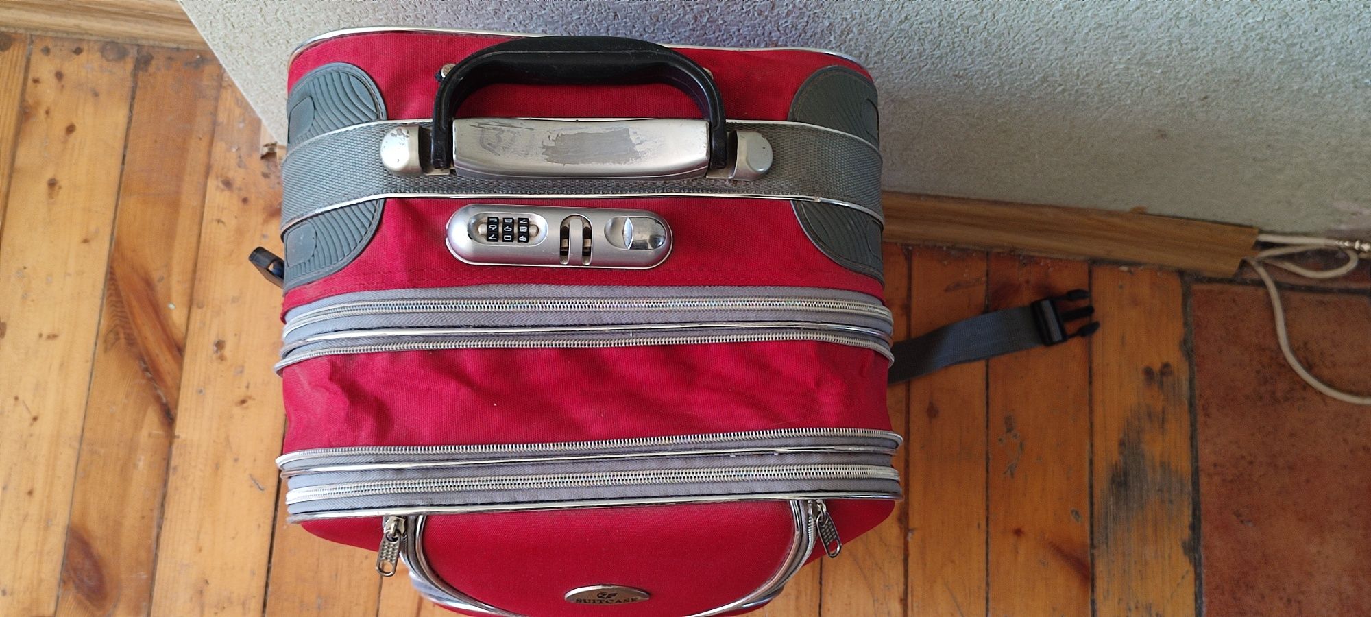 Дорожный чемодан suitcase