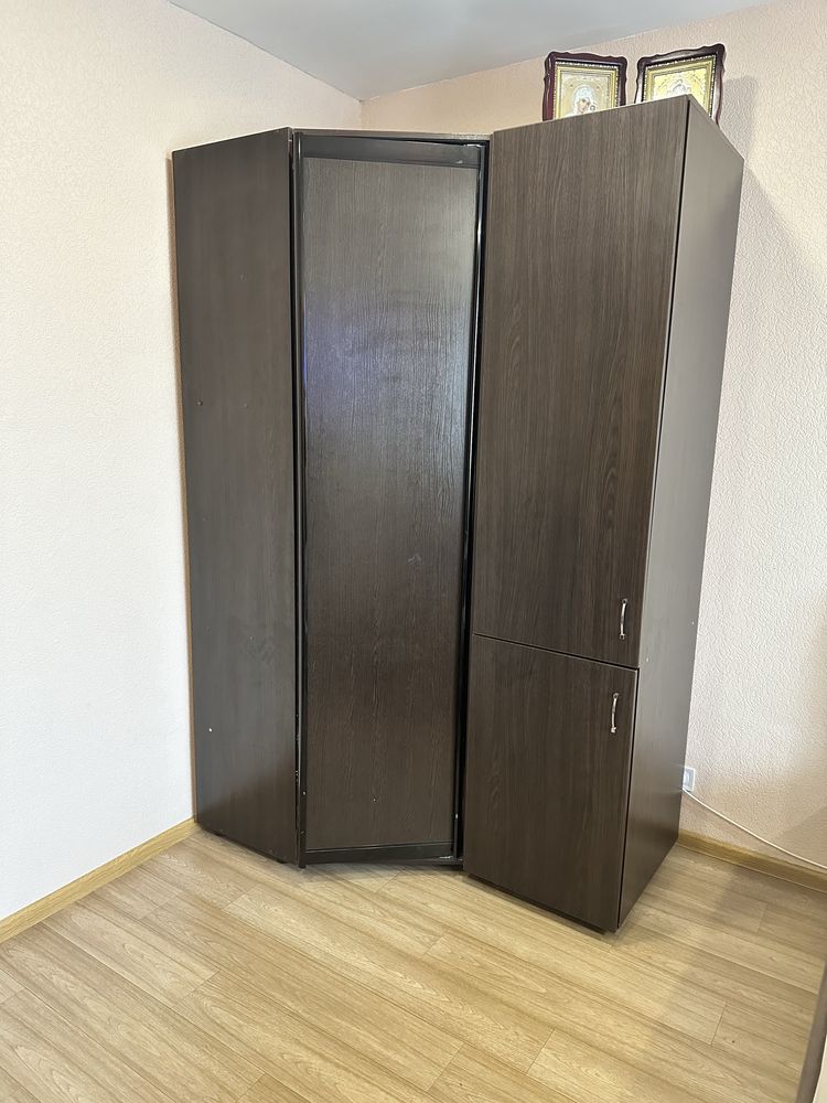 Продам Кутову шафу Угловой шкаф Шкаф
