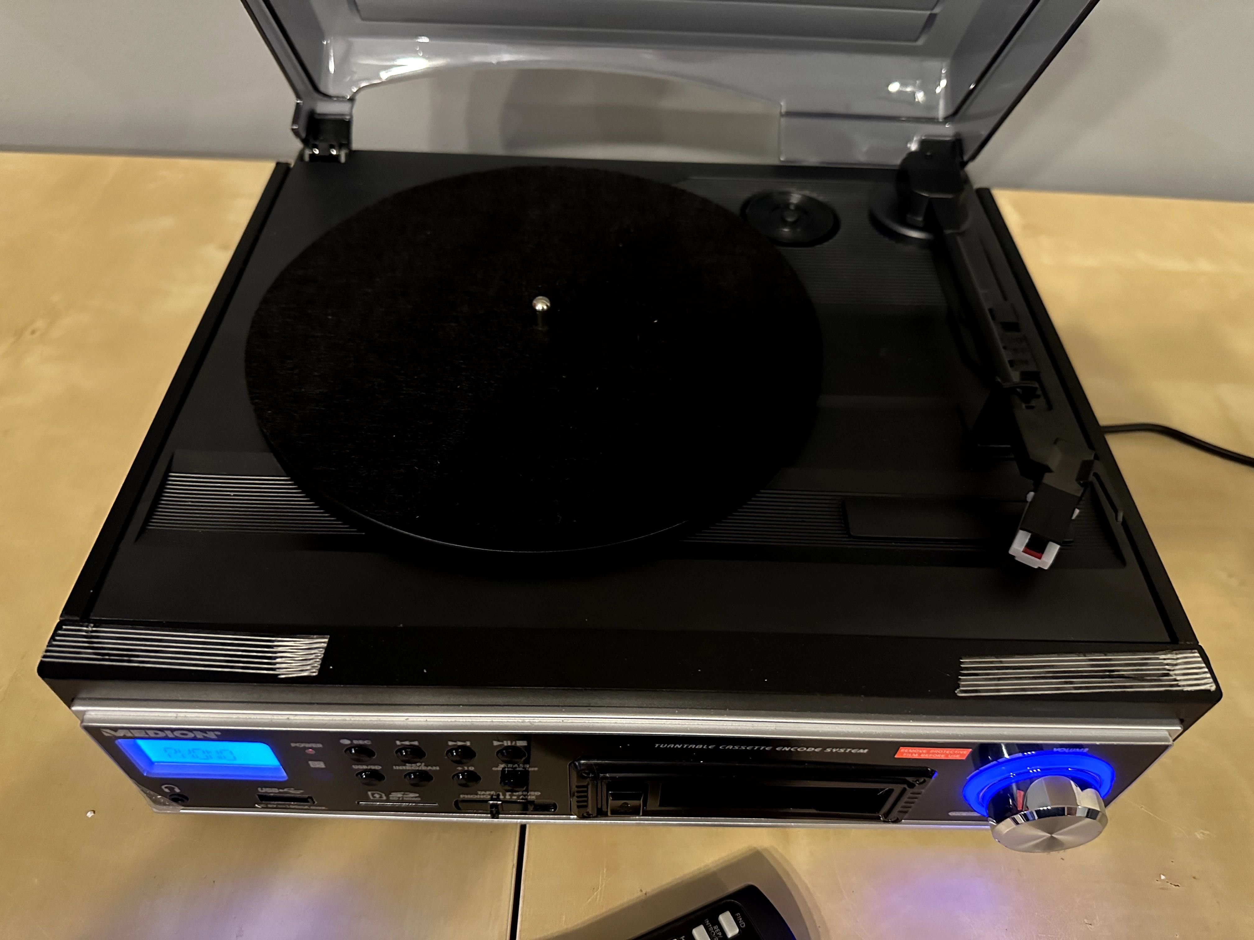 Gramofon urządzenie wielofunkcyjne MEDION MD84303