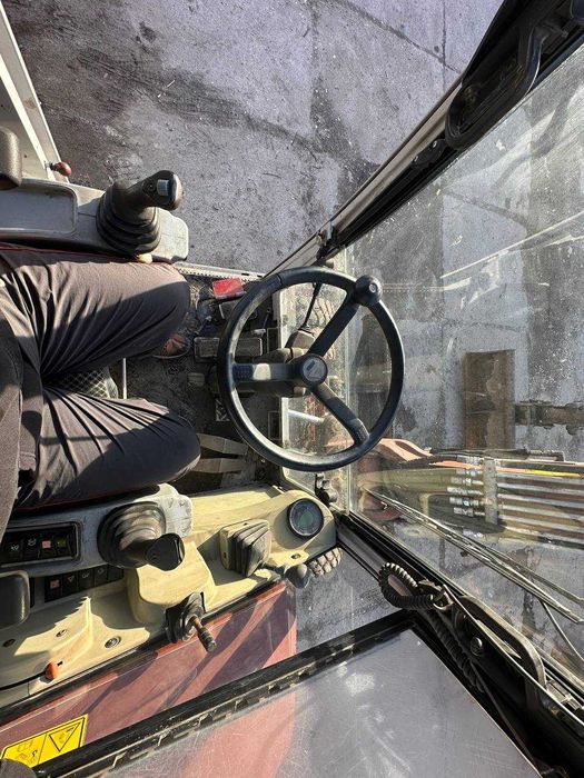 Продам  колісний екскаватора NEUSON 6503