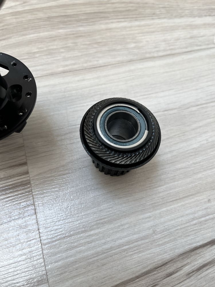 Najlepsza piasta Trailmech 148.12.micro spline dt swiss boost